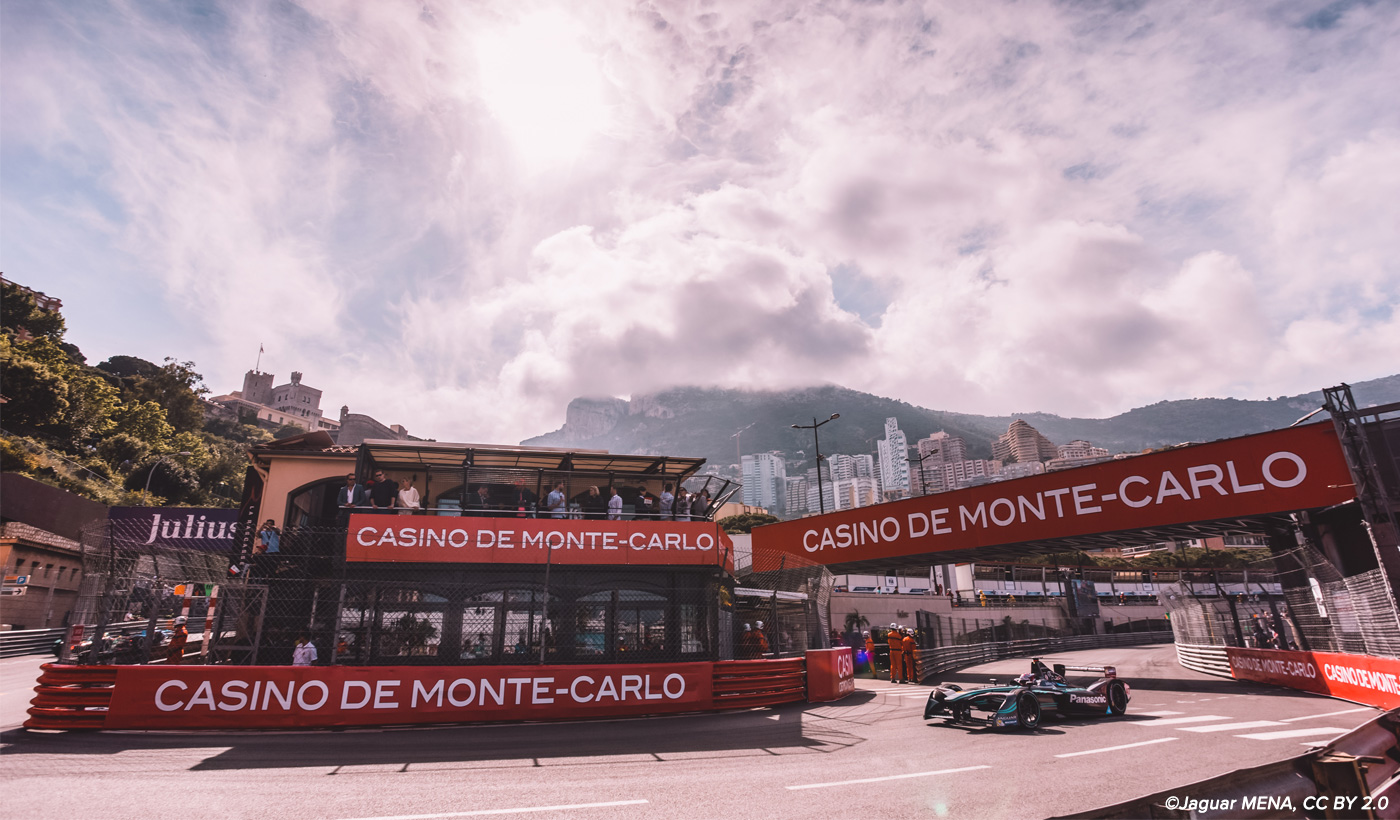 Formel E Auto auf der Monaco Strecke