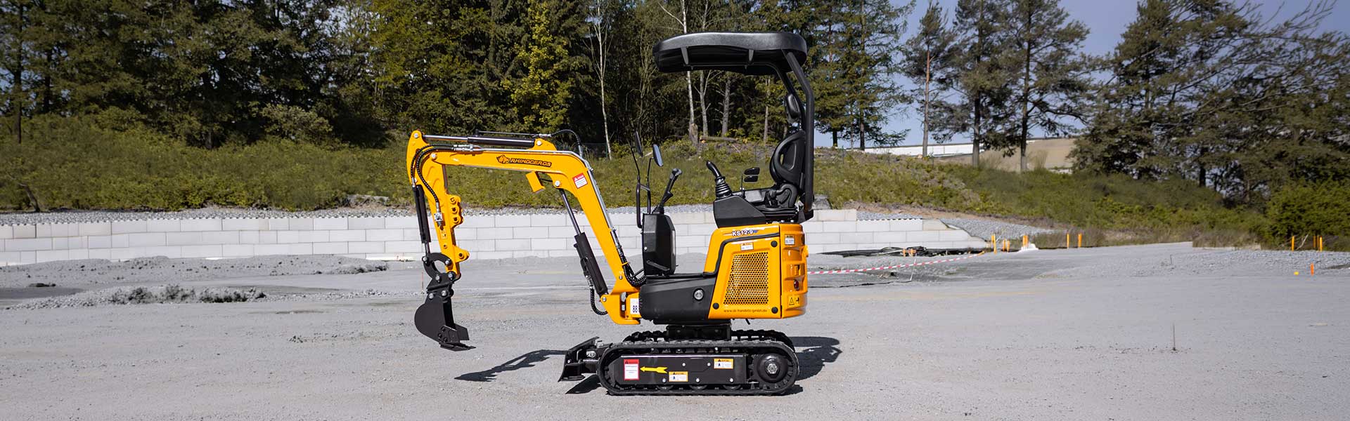 Rhinoceros Minibagger KS12-9 mit Kubota-Dreizylinder und Humusschaufel