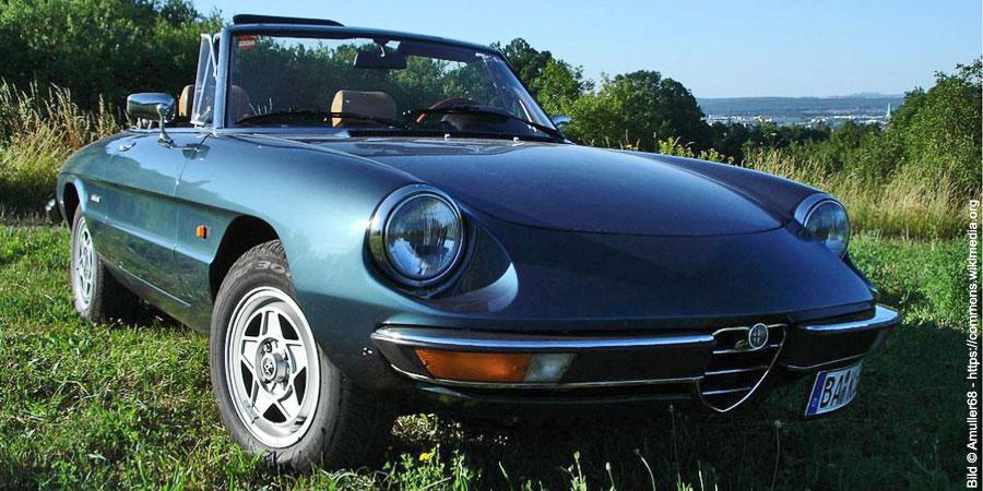 Alfa Romeo Spider grün