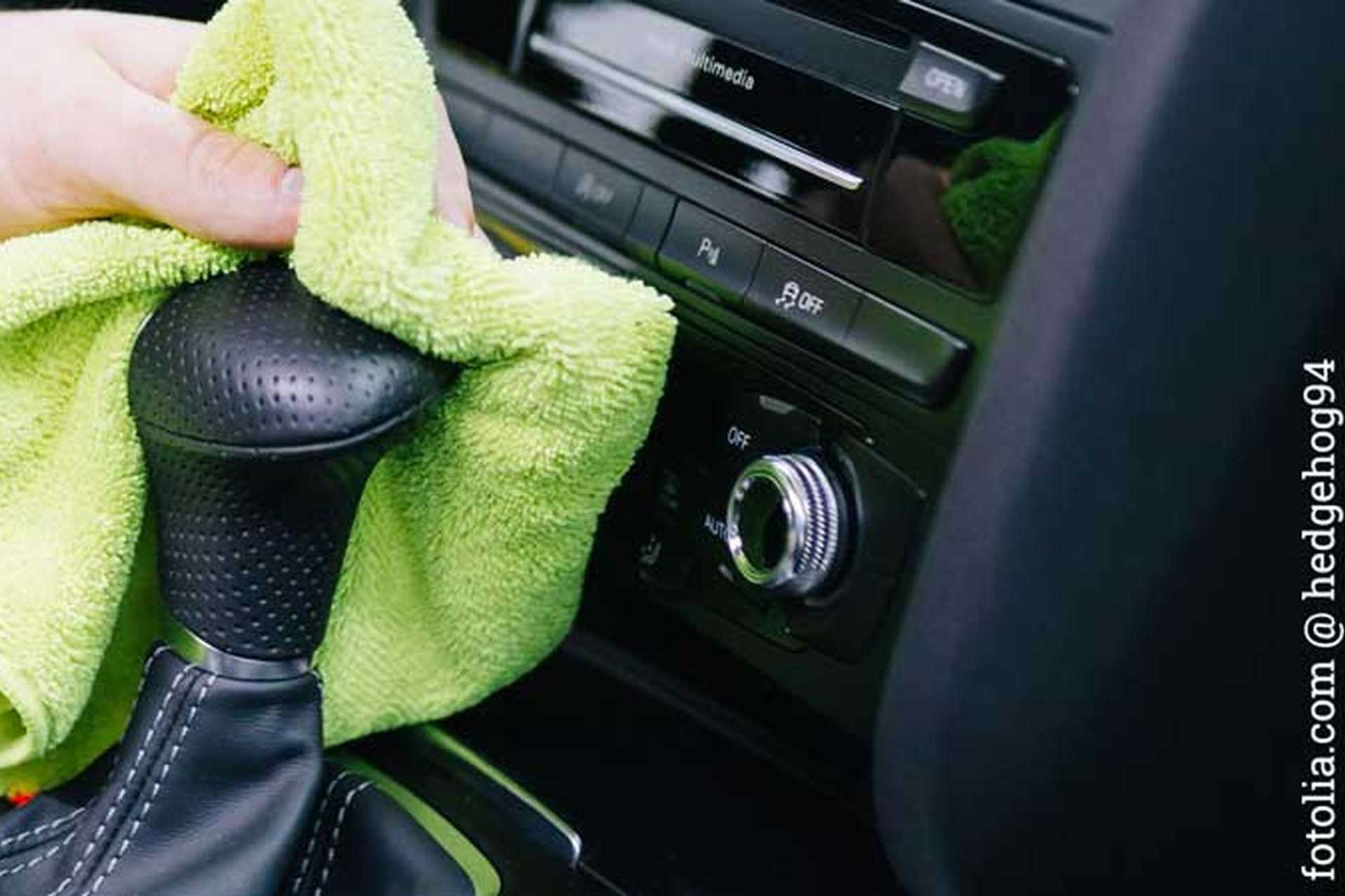 Fahrzeuginnenraum reinigen
