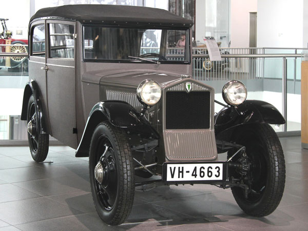 Der DKW F1 in Grau in einem Museum in Ingolstadt