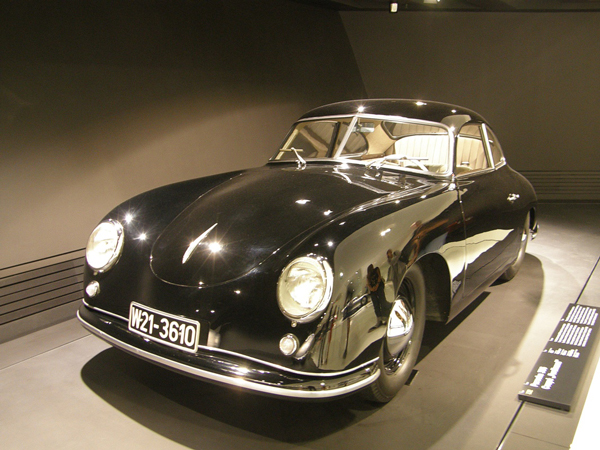 1950er Porsche 356 aus dem Porsche Museum in Stuttgart