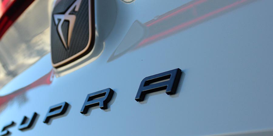 CUPRA Formentor VZ5 angekündigt Heckschriftzug CUPRA mit Logo