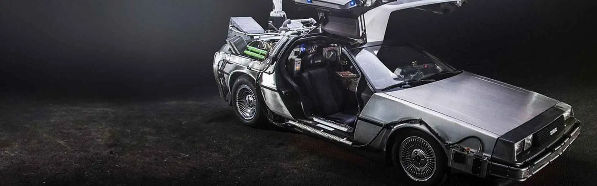 DeLorean DMC-12