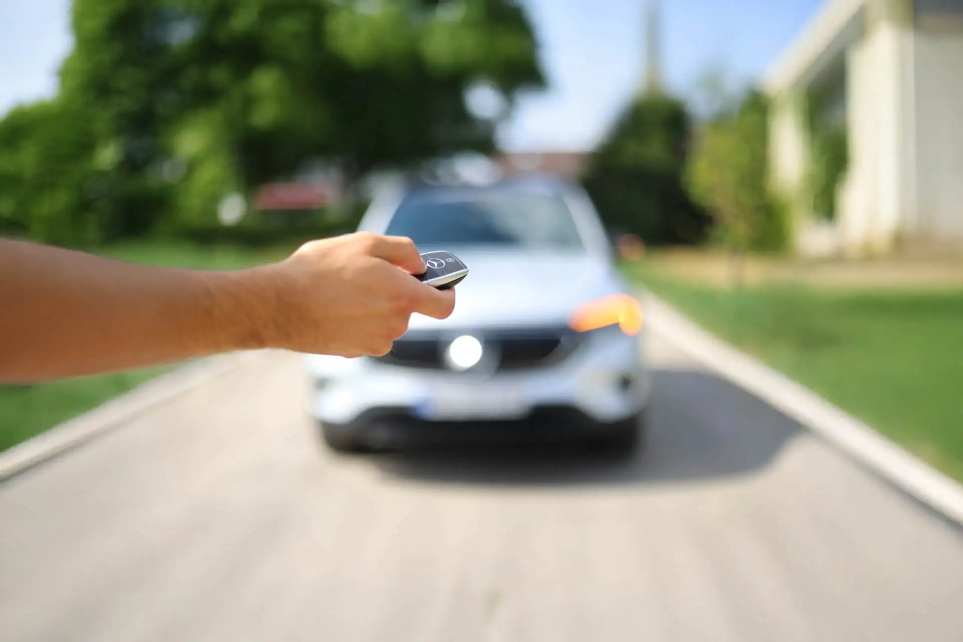 Auto mit Fernbedienung öffnen