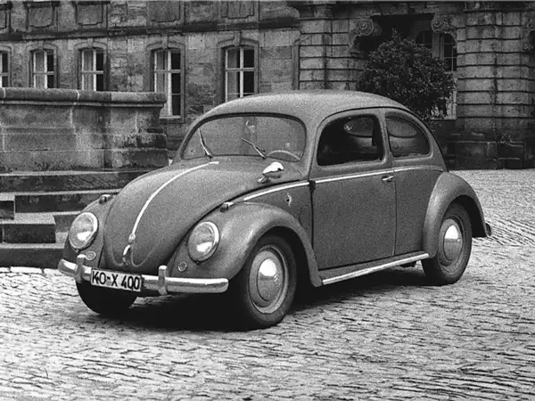 VW Käfer von 1951 in Bayreuth
