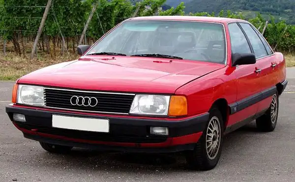 Bei der Entwicklung des Audi 100 C3 stand die Wirtschaftlichkeit, eine hohe Produktivität und die Langlebigkeit im Vordergrund